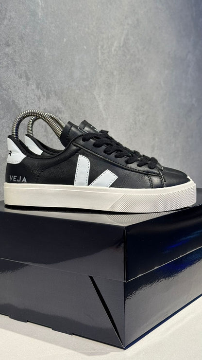 VEJA NEGRO BLANCO PROMO