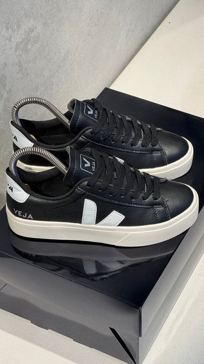 VEJA NEGRO BLANCO PROMO