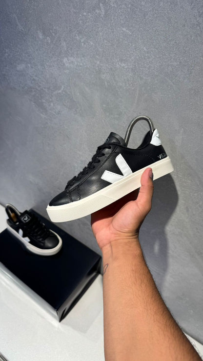 VEJA NEGRO BLANCO PROMO