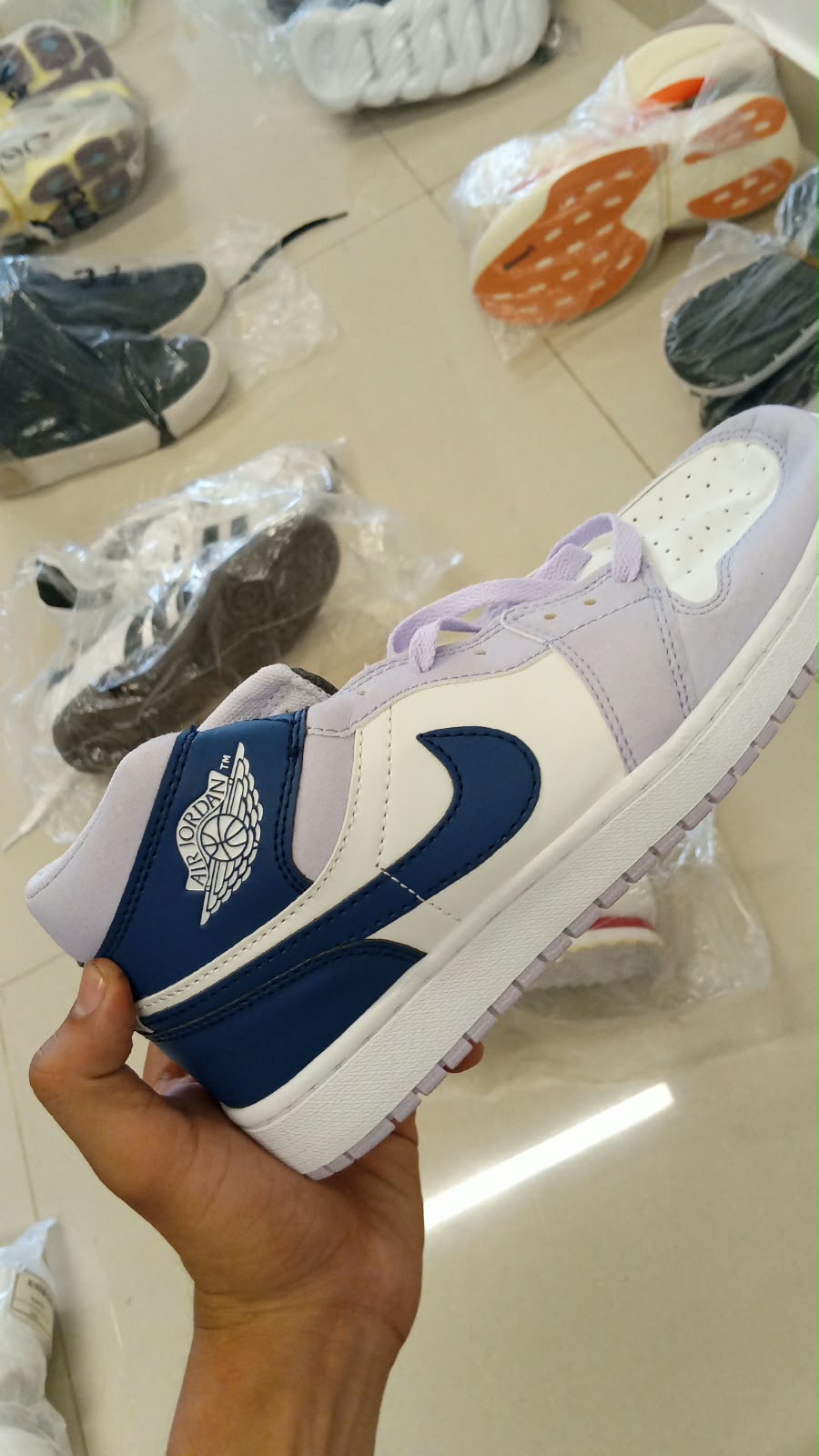 RETRO 1 BLANCA MORADA AZUL PROMO