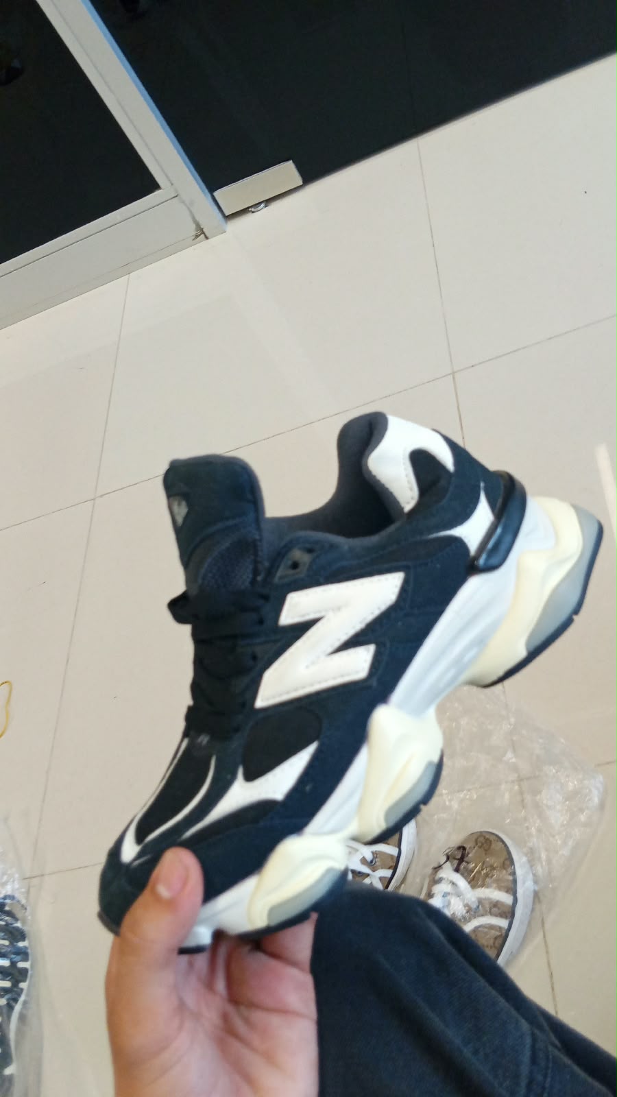 NEW BALANCE NEGRO BLANCO PROMO