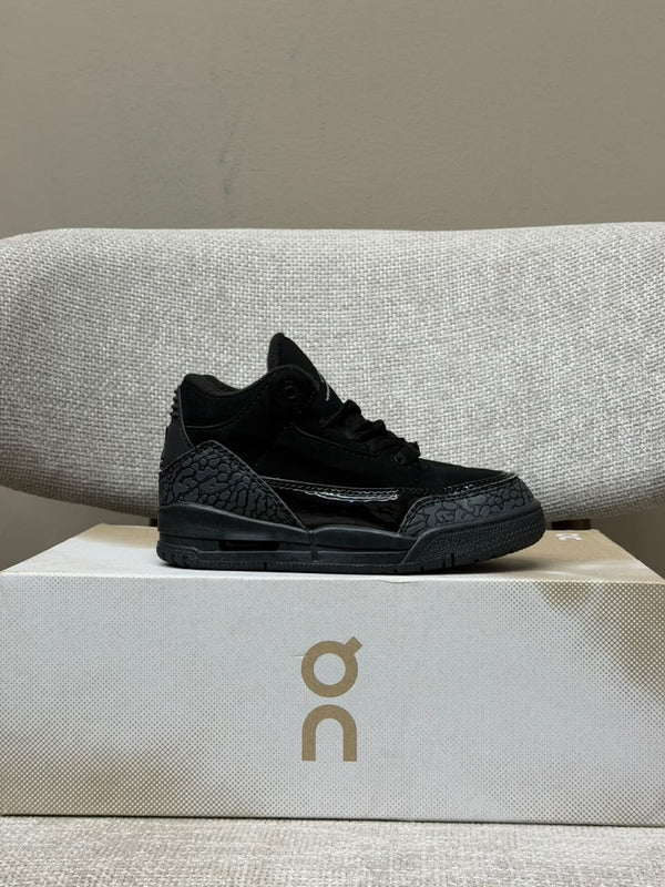 RETRO 3  BLACK CAT NIÑO