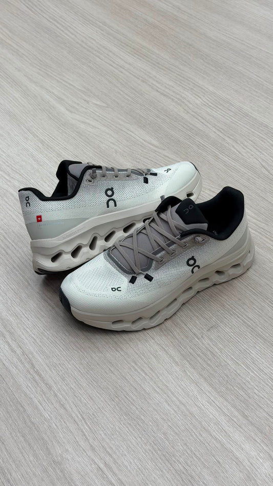 ON CLOUD NUDE GRIS