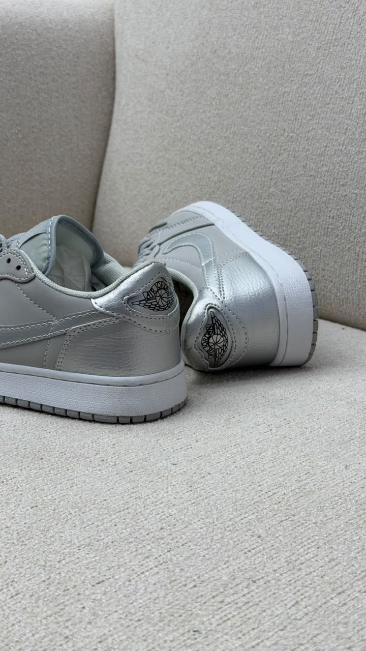 NIKE SB PLATEADO PROMO