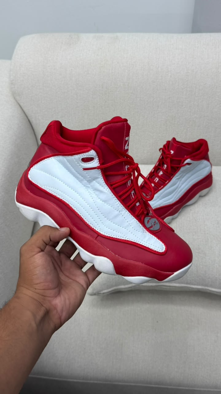 RETRO 13 BLANCO ROJA PROMO