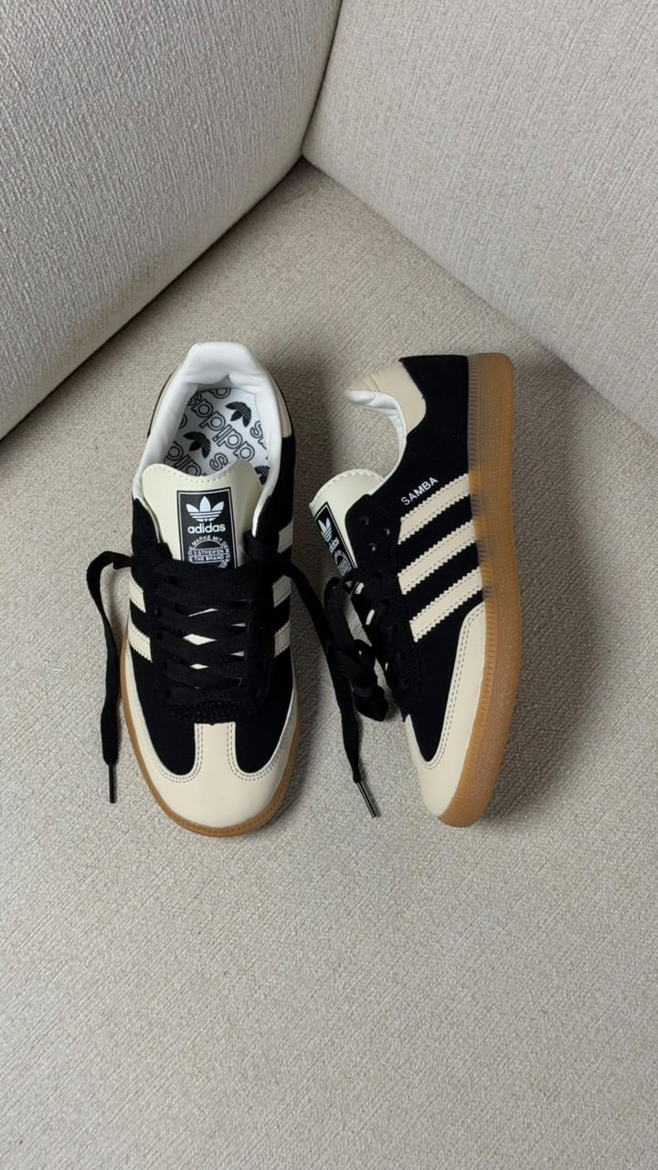 ADIDAS SAMBA NEGRO LINEA BLANCA