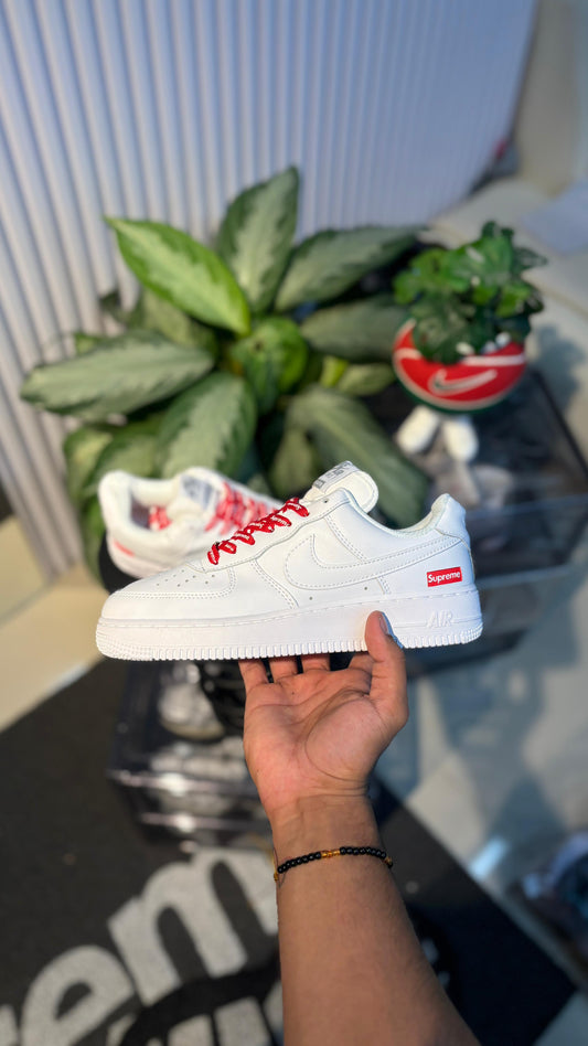 NIKE AF1 SUPREME BLANCO ROJO