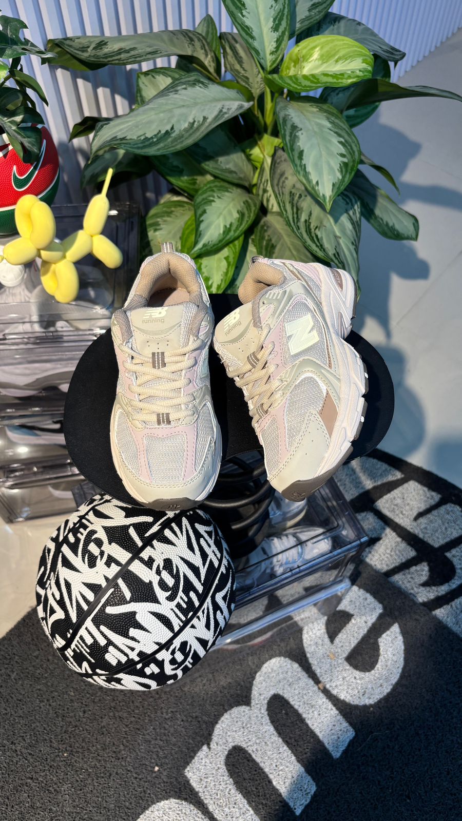NEW BALANCE 530 BEIGE CREMA