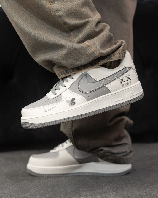 AF1 KAWS