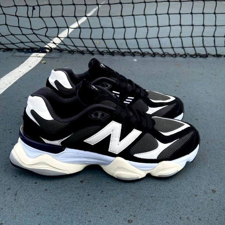 NEW BALANCE 9060 NEGRO BLANCO (KIDS)