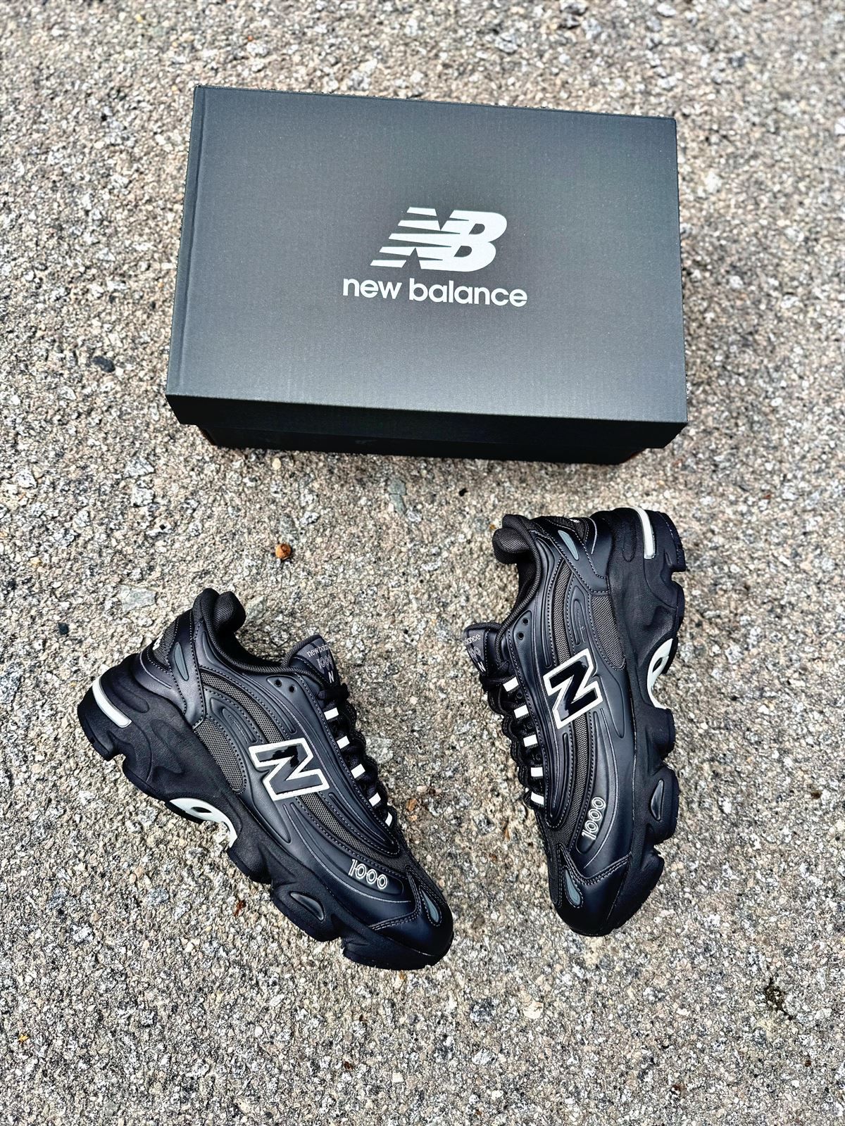 NEW BALANCE 1000 NEGRO