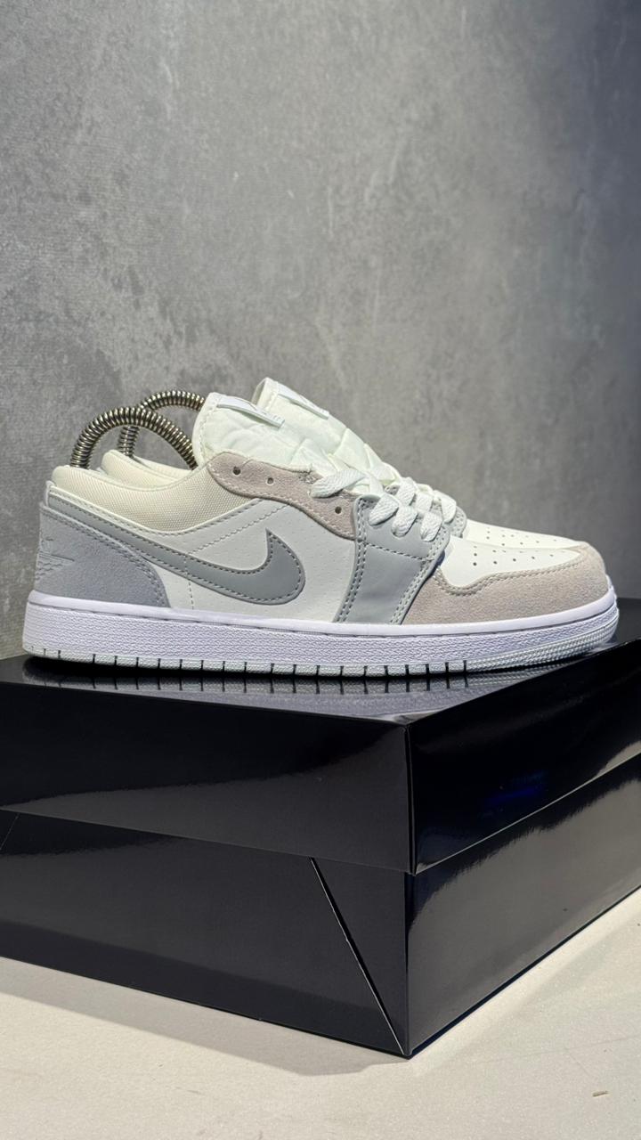 NIKE PARIS LOW BLANCO AZUL