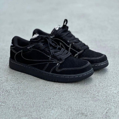 TRAVIS SCOTT NEGRA NIÑOS